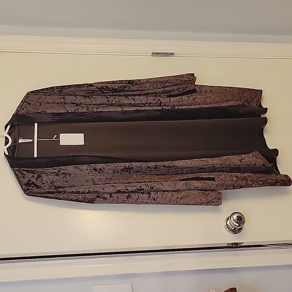 Llove Dark Brown Crushed Velour Open Front Kimono Size Medium - Picture 2 of 10